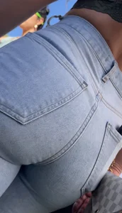Hot college girl squeezed into those jeans
