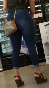 Post office leggings plus assorted thots