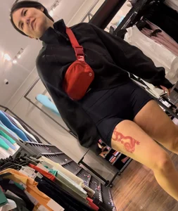 Lovely luluemon cameltoe beautiful face (OC)