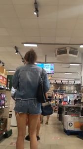 SHORT JEANS SHORTS / Teen with a hot Ass and great Legs