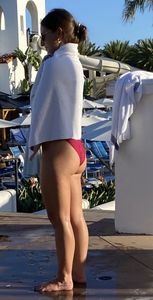 Absolutely perfect Milf ass in bikini