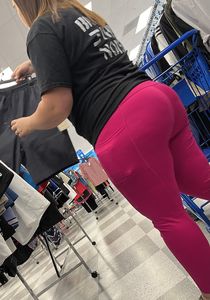 Lovely Thick Milf clothes shopping