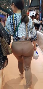 (NOT OC) Tight Pants Big Ass🍑