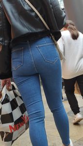 Hot ass teen blonde in tight jeans