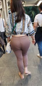 (NOT OC) Tight Pants Big Ass🍑
