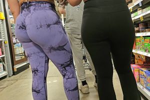 Two tattooed latina Gym thots (gif)