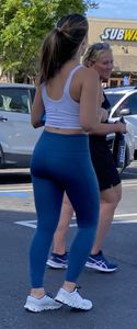 Perfect college ass in blue leggings