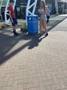 2 friends with yummy bodies