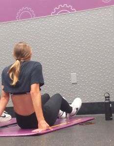 2 Tight Tanned Gym Hotties