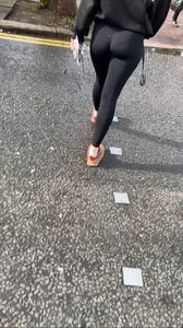 HOT Redhead PAWG black leggings