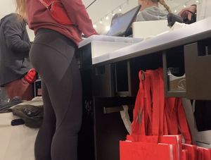 Lulu Worker with tight ass Part 3!!