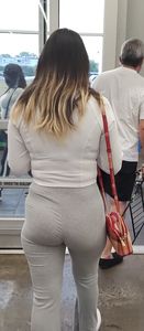 Nice Jiggly Ass Gray Leggings