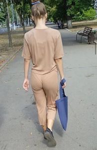 Hot candid chick in loose pants walking down the street creepshot, perfect ass