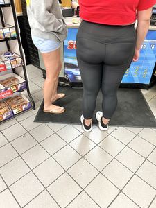 Clueless latina and her white friend